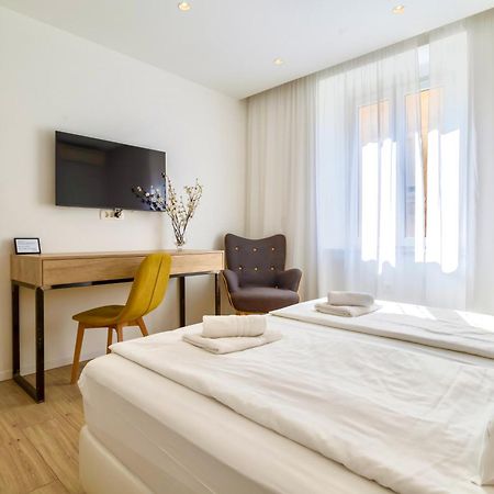 Apartments & Rooms Graso Split Bagian luar foto