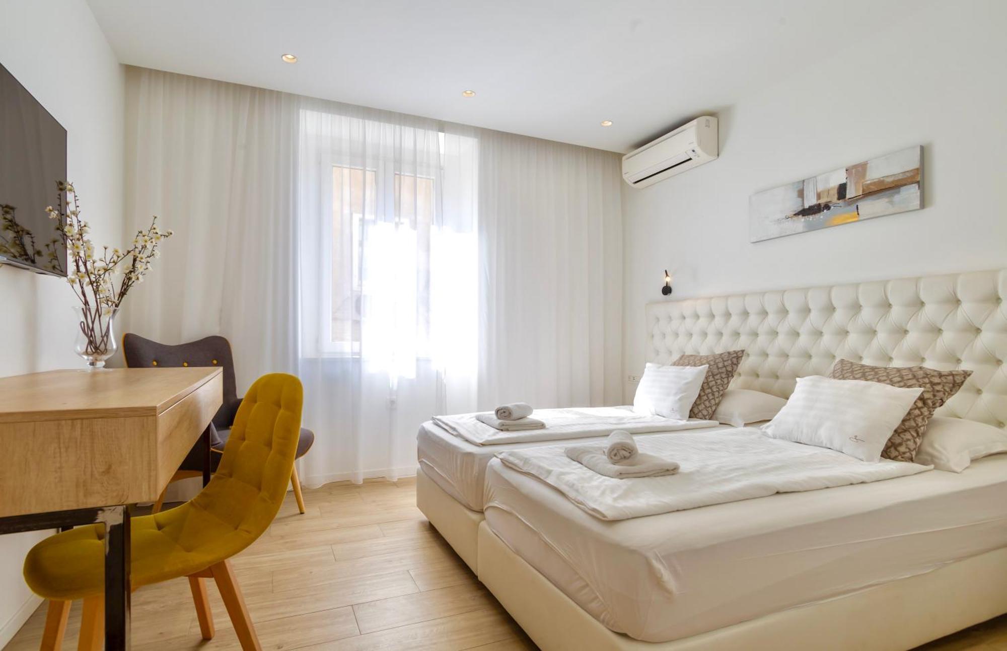 Apartments & Rooms Graso Split Ruang foto