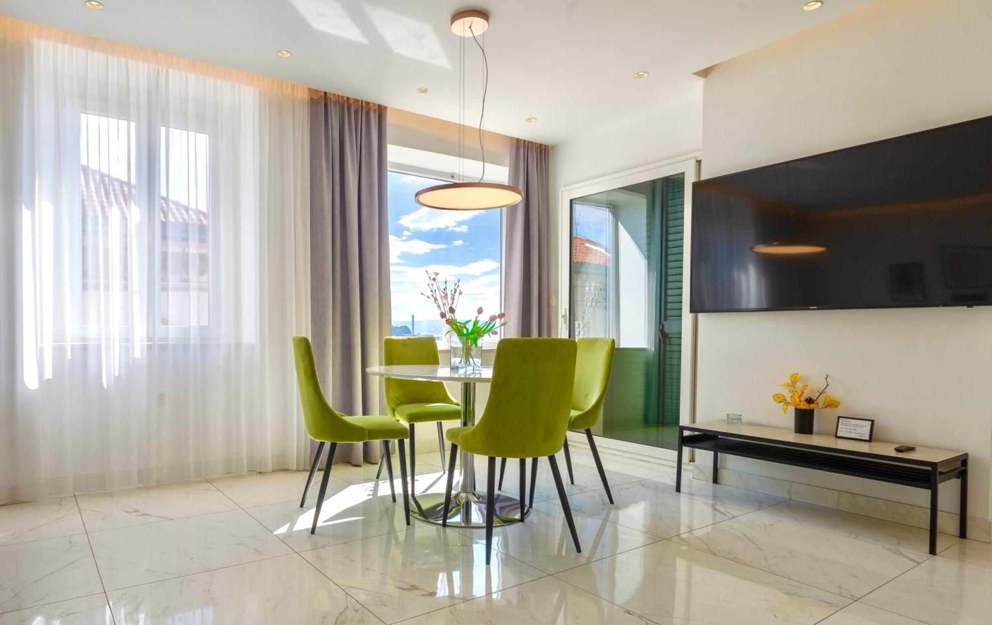 Apartments & Rooms Graso Split Ruang foto