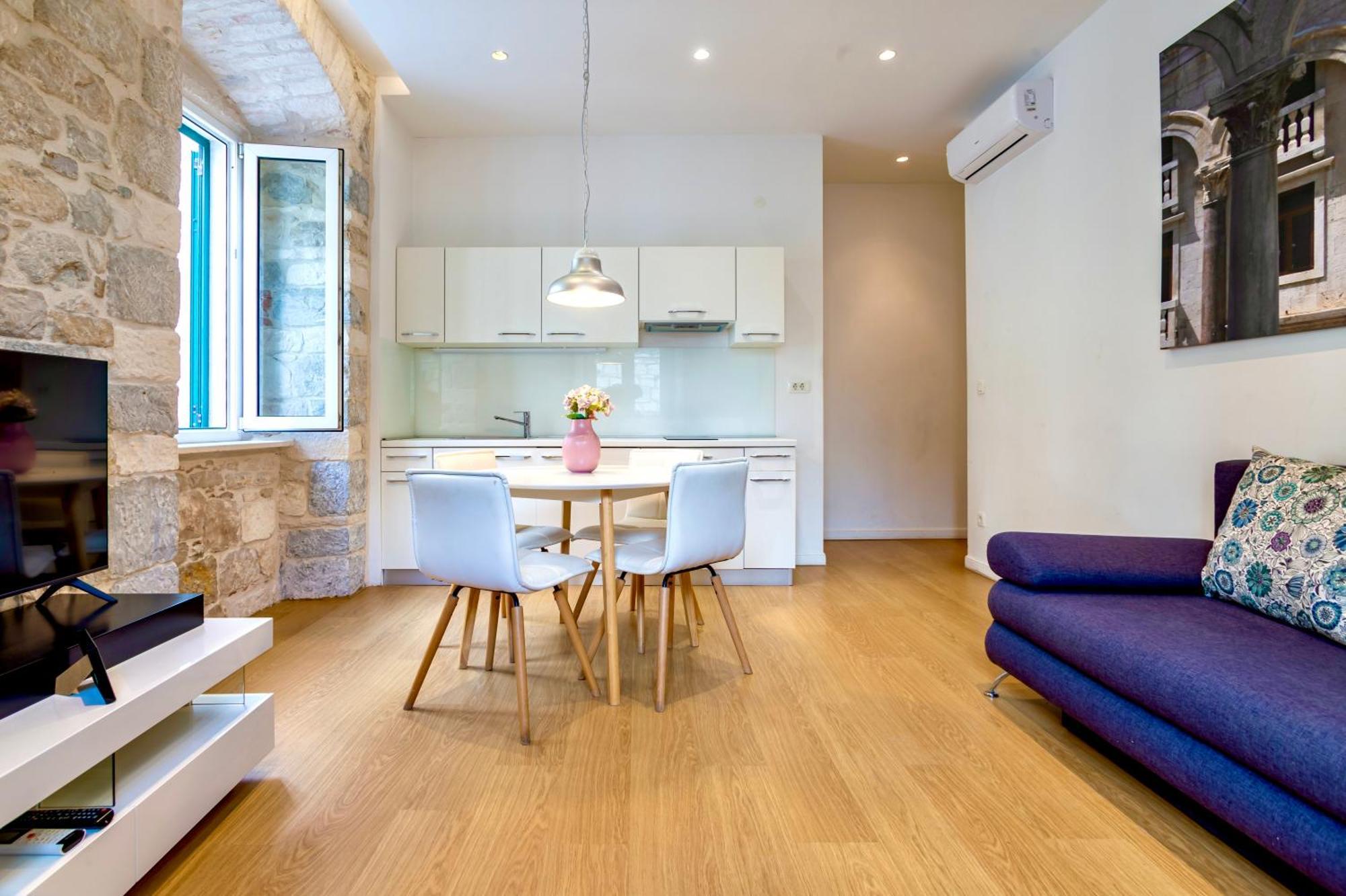 Apartments & Rooms Graso Split Ruang foto