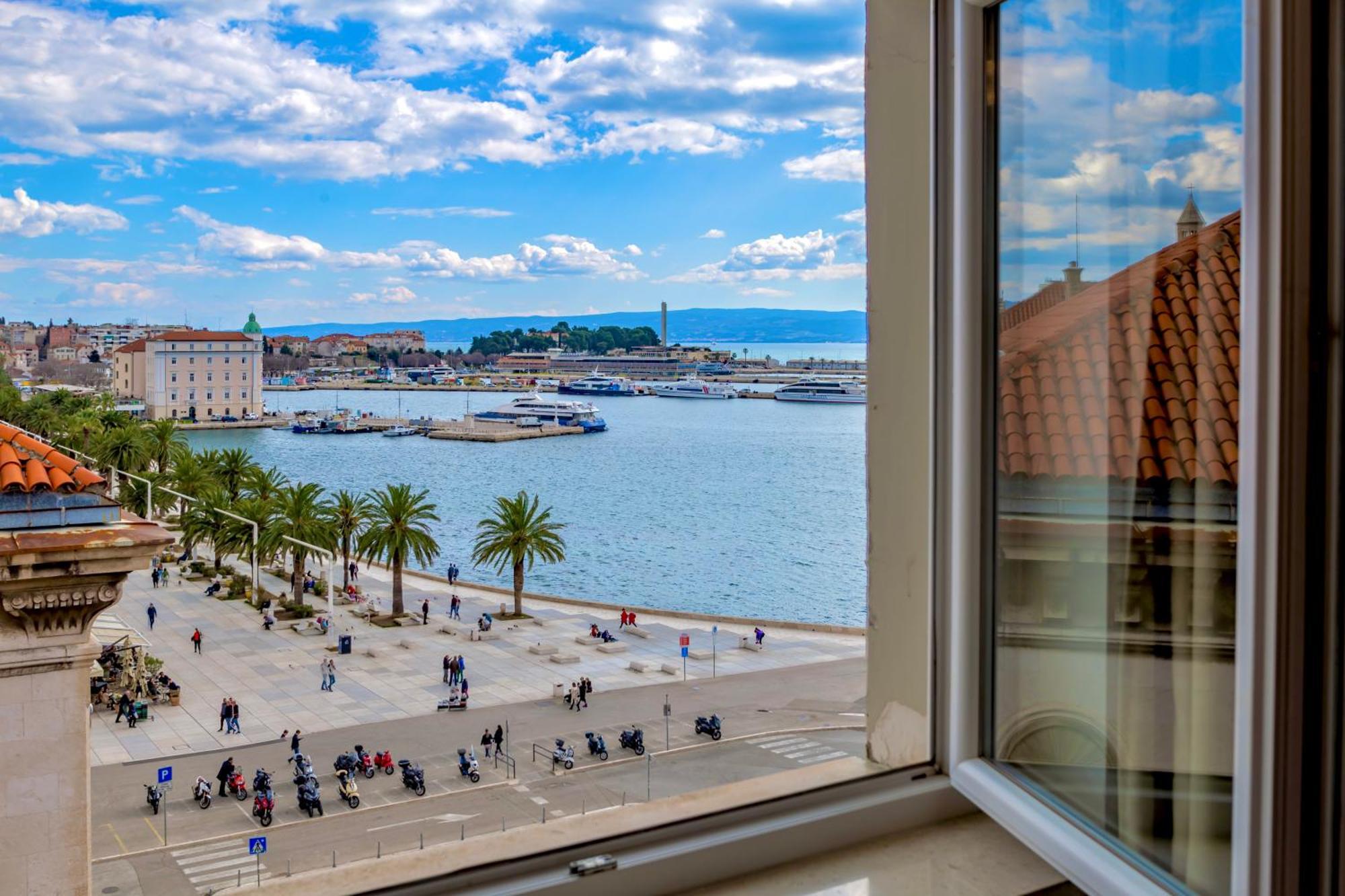 Apartments & Rooms Graso Split Ruang foto