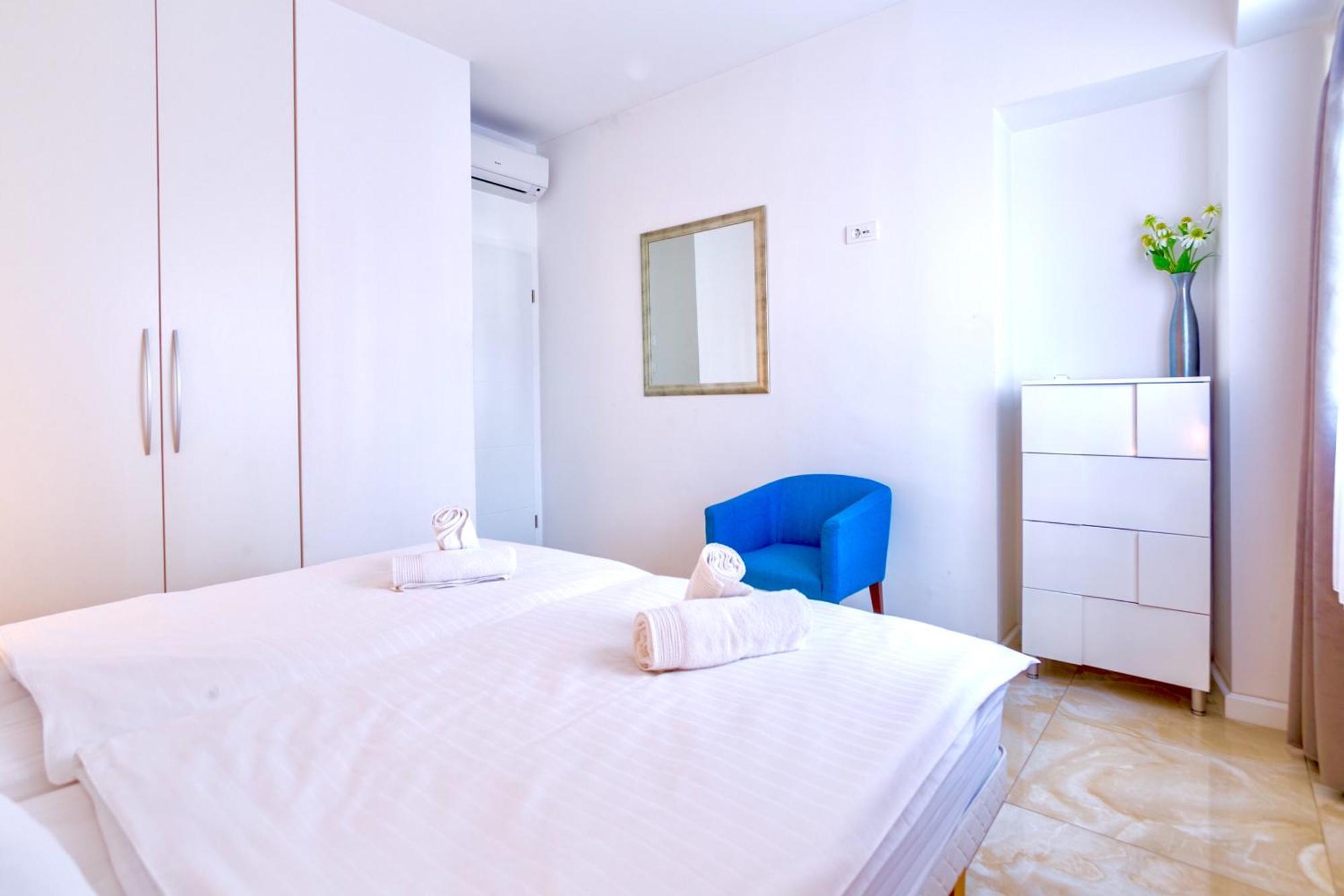 Apartments & Rooms Graso Split Ruang foto