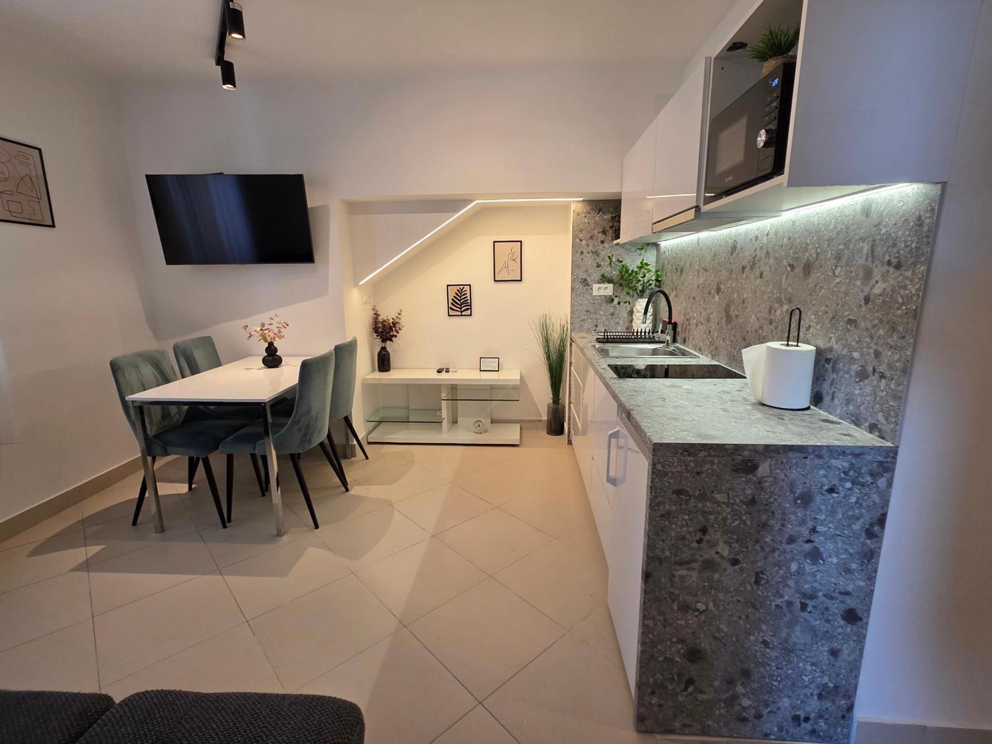 Apartments & Rooms Graso Split Ruang foto